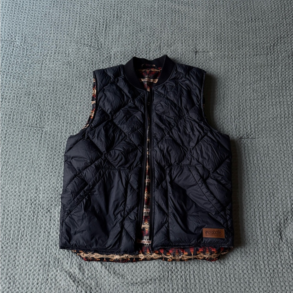 Pendleton Black Quilted Vest with Patterned Lining